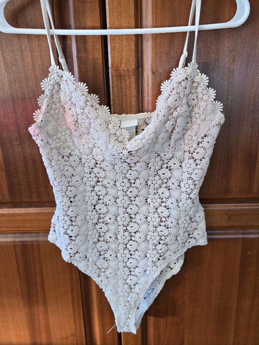 H&M medium cream crocheted lace body suit